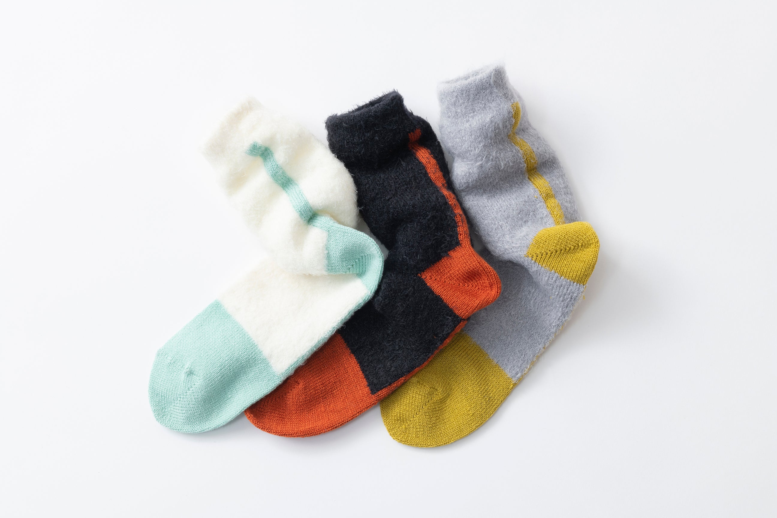 SHAGGY LINE SOCKS