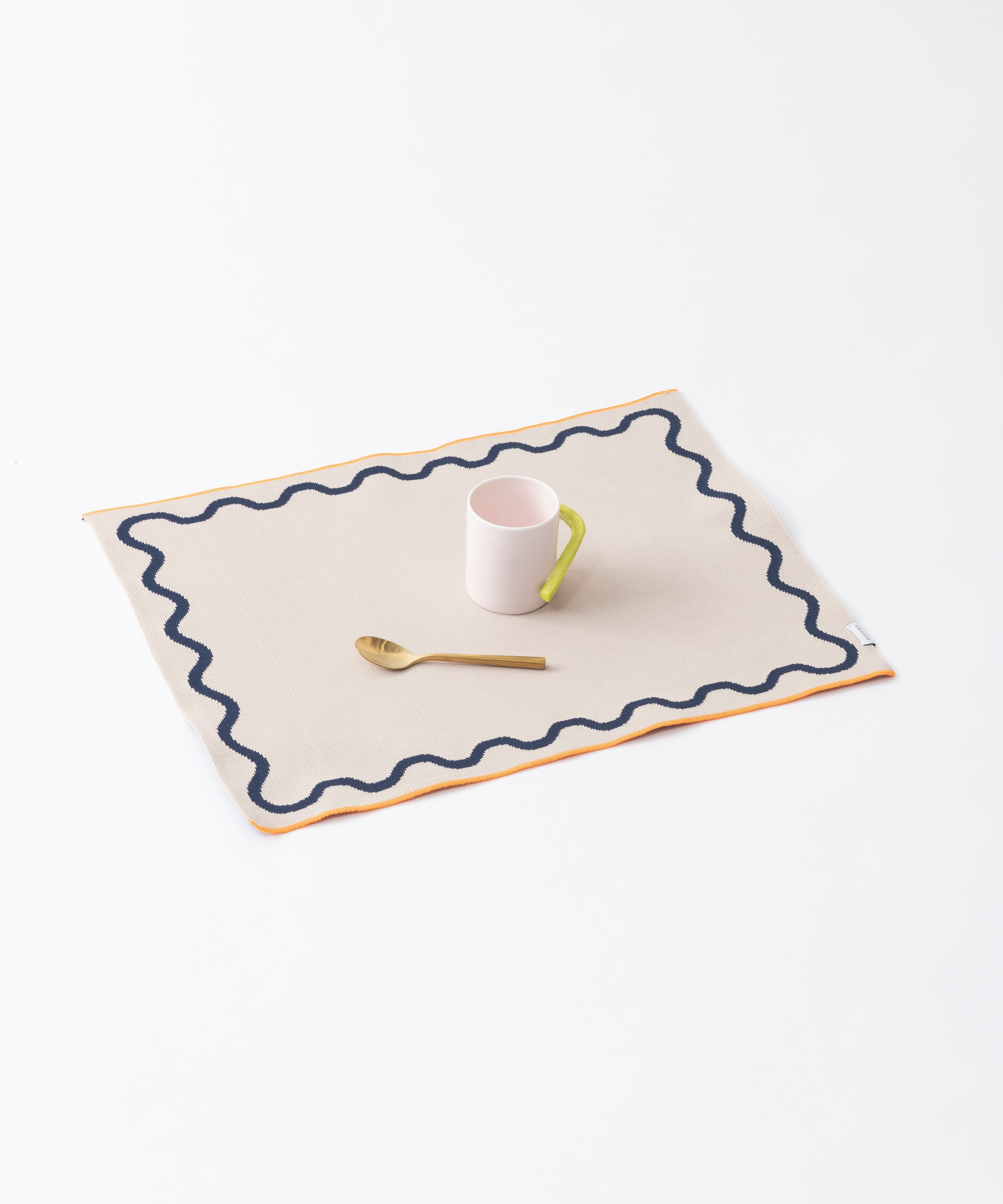 WAVY LINE PLACE MAT