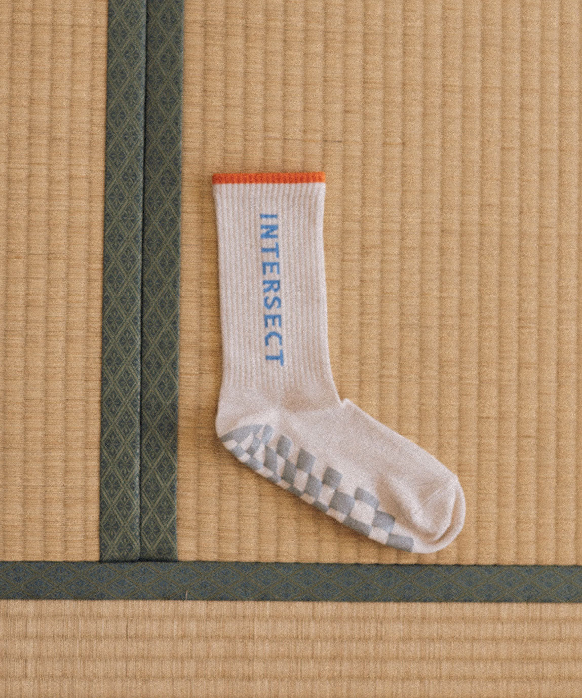 INTERSECT LOGO SOCKS