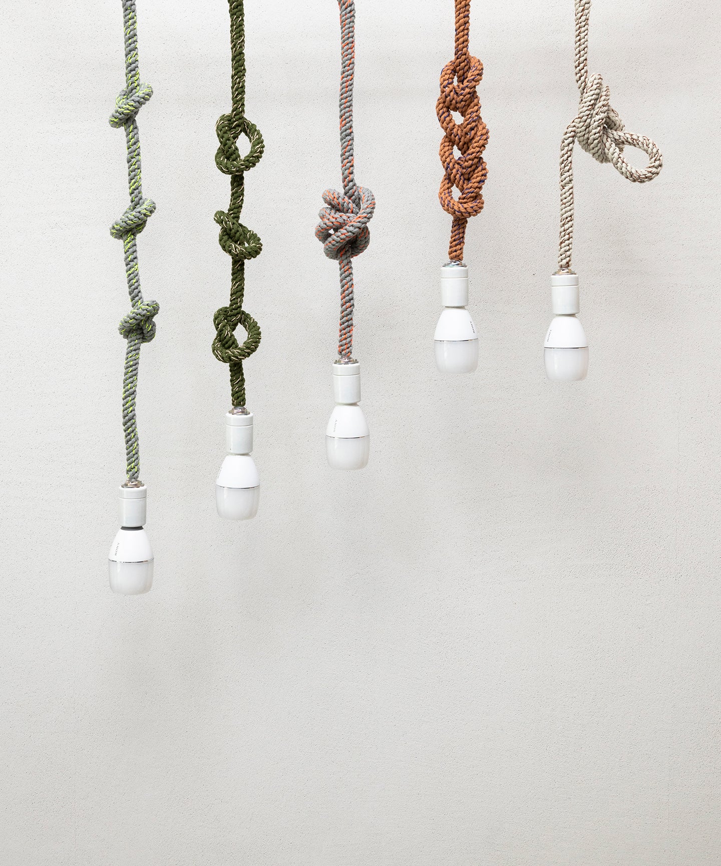 KNOT PENDANT LIGHT